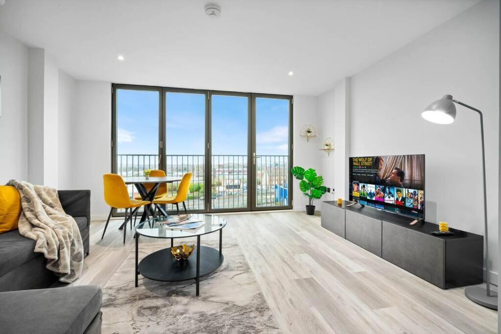 Stylish 2 Bedroom Apartment Close To Everything Birmingham Zewnętrze zdjęcie