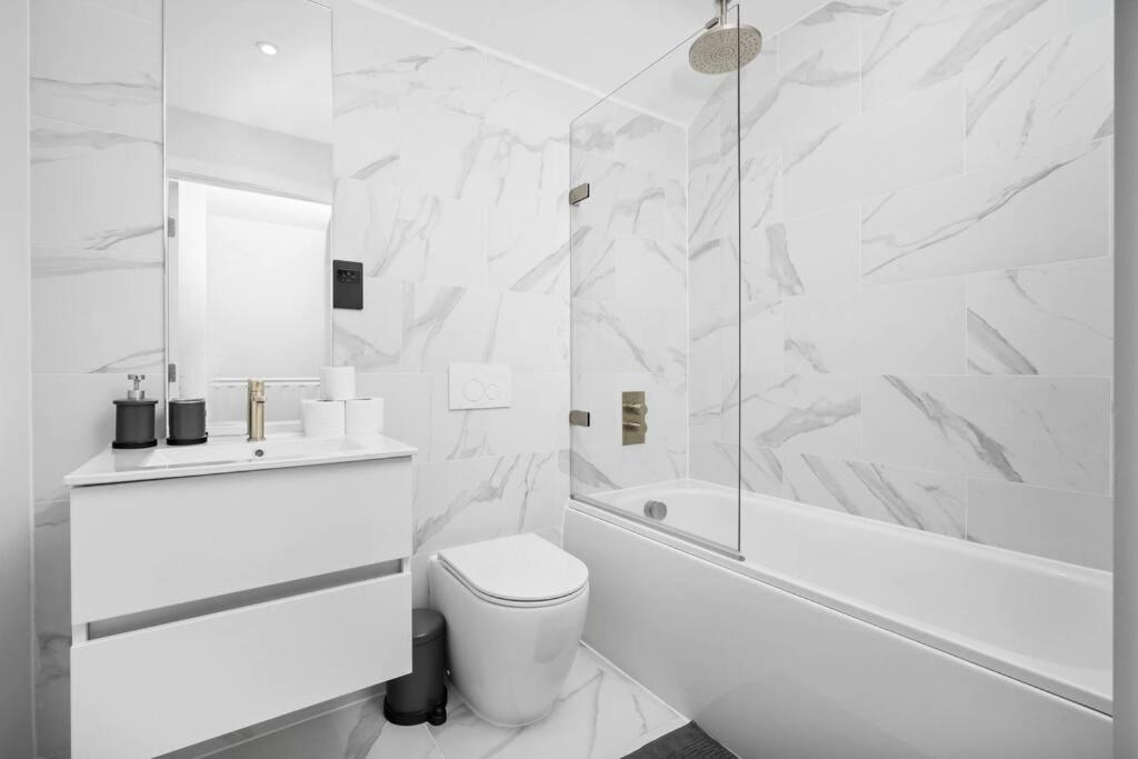Stylish 2 Bedroom Apartment Close To Everything Birmingham Zewnętrze zdjęcie