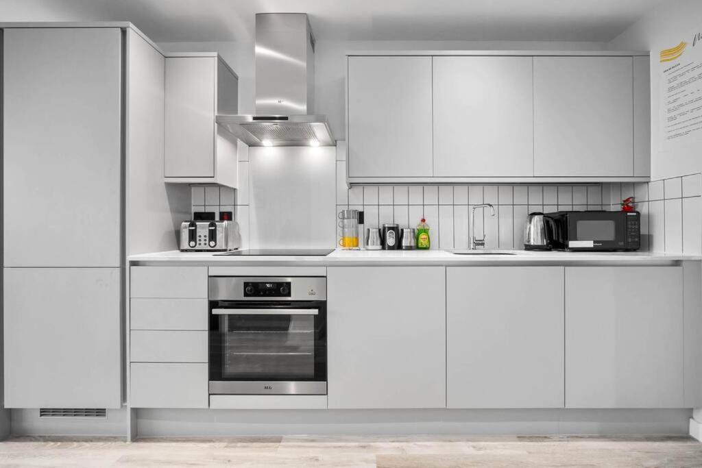 Stylish 2 Bedroom Apartment Close To Everything Birmingham Zewnętrze zdjęcie